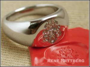 Siegelring in Bandring - Form mit Wappengravur